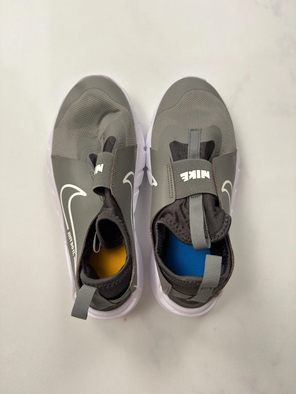 Nike lightweight slip